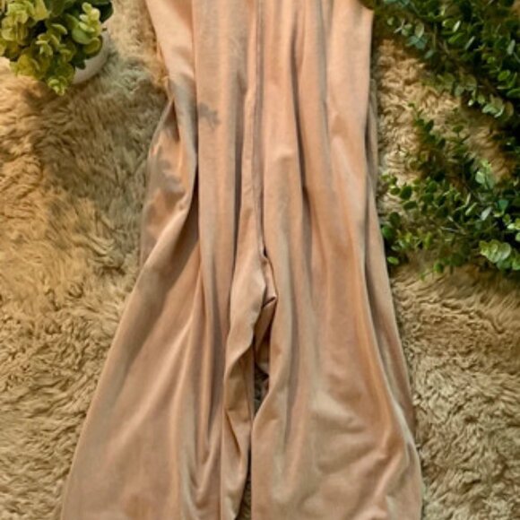 Light Pink Jumpsuit – Ultra Flirt, Size Small, Comfy & Cute - Picture 3 of 3